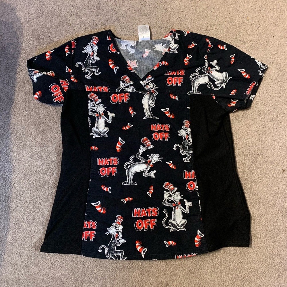 Dr Suess medium scrub top